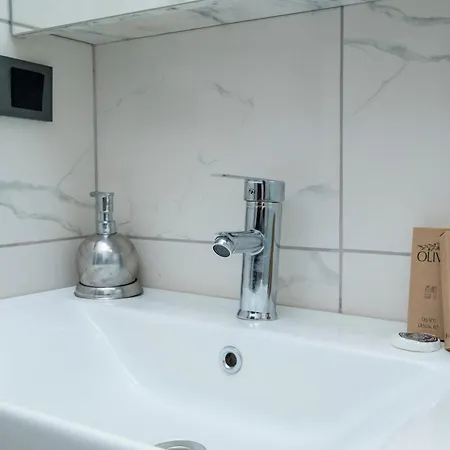 Lavender Inn Hotel 호텔 4*