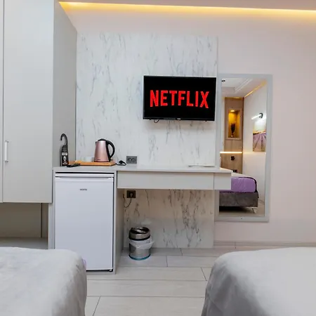 Lavender Airport Hotel