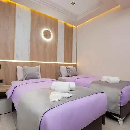 Lavender Airport Hotel 4*
