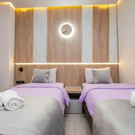Lavender Airport 4*
