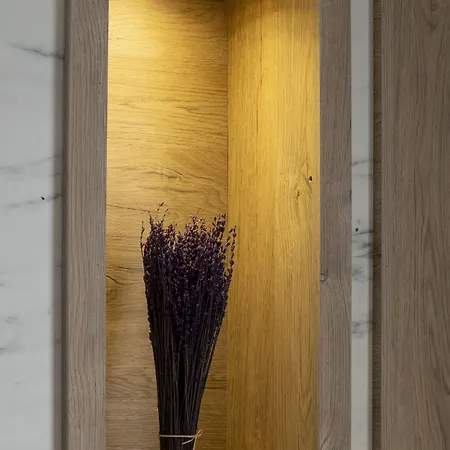 Lavender Inn Hotel 호텔