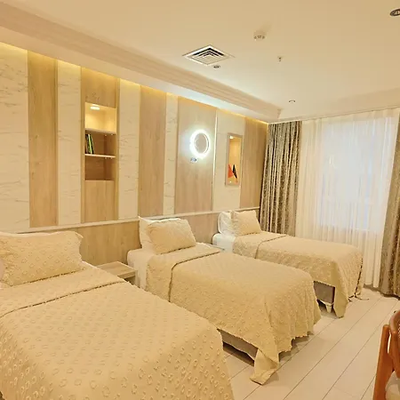 Otel Lavender 4*